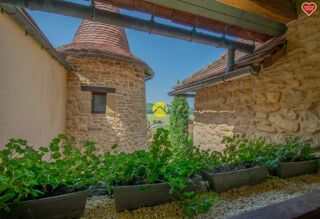  Propriété/château à vendre 9 pièces 182 m²