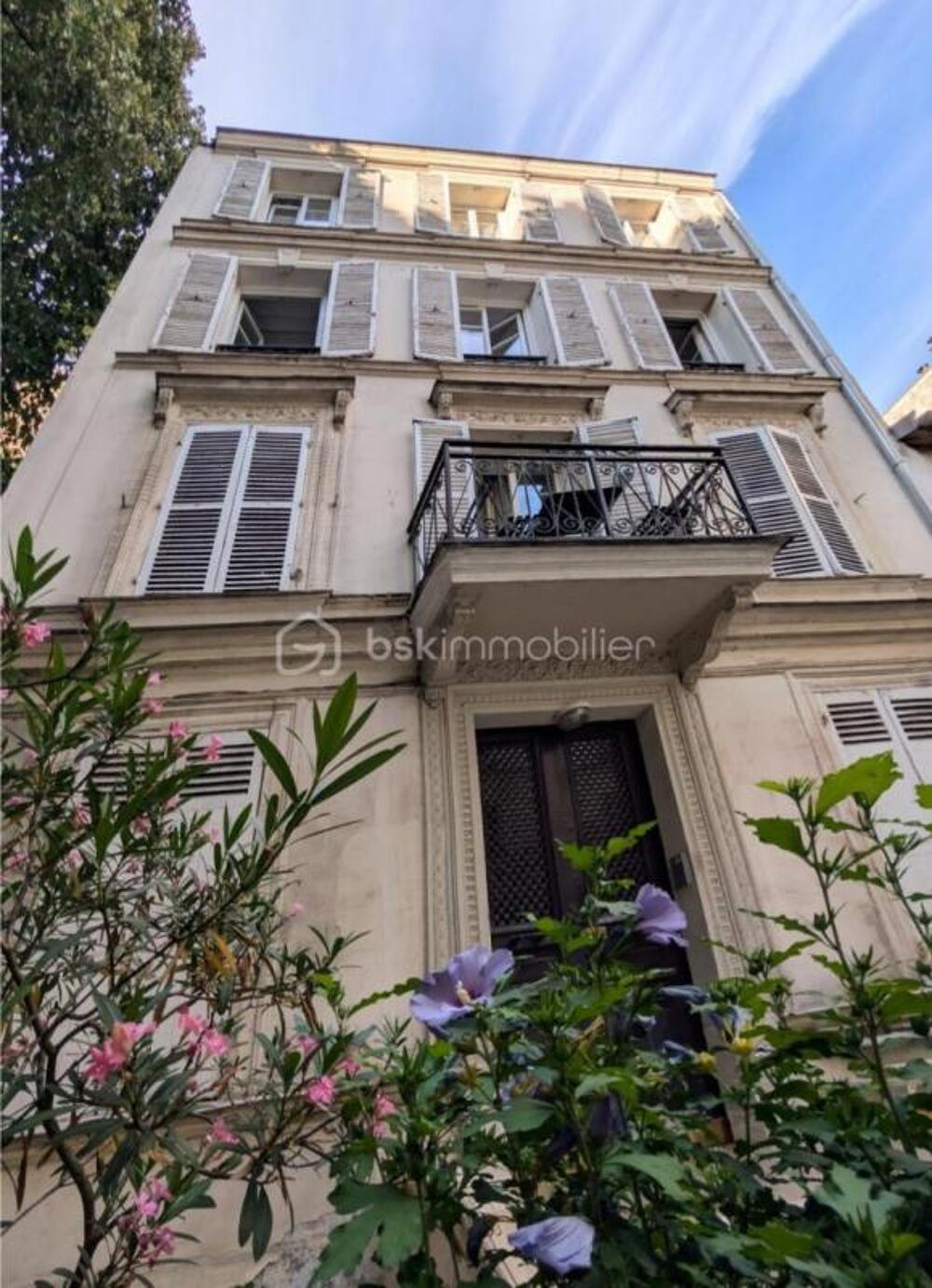 Vente Appartement Élégant 3 pièces entièrement rénové – 57,6 m² – 3? et dernier étage – Calme absolu Paris 17
