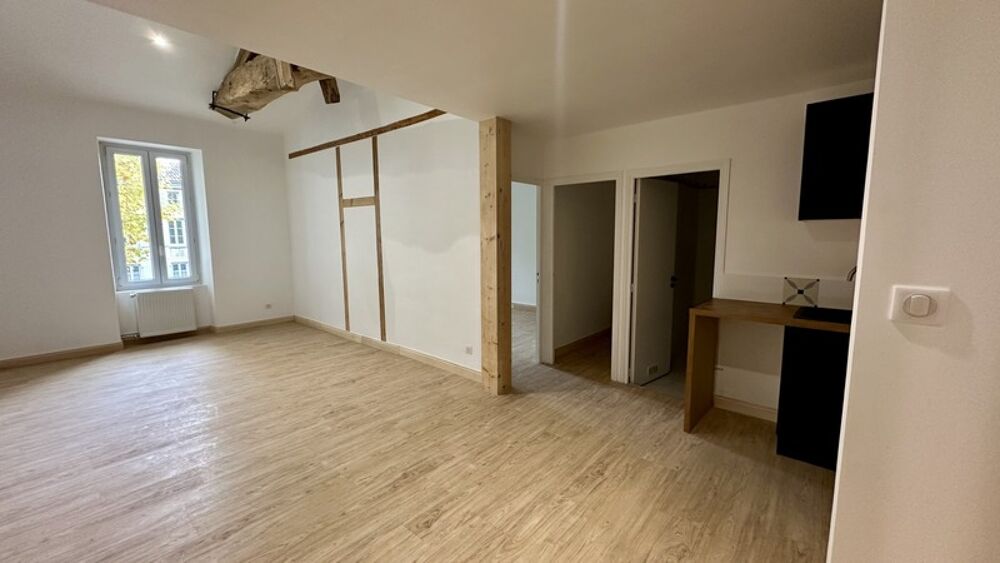 Vente Appartement Appartement à vendre 3 pièces BARBEZIEUX SAINT HILAIRE (16) Barbezieux saint hilaire