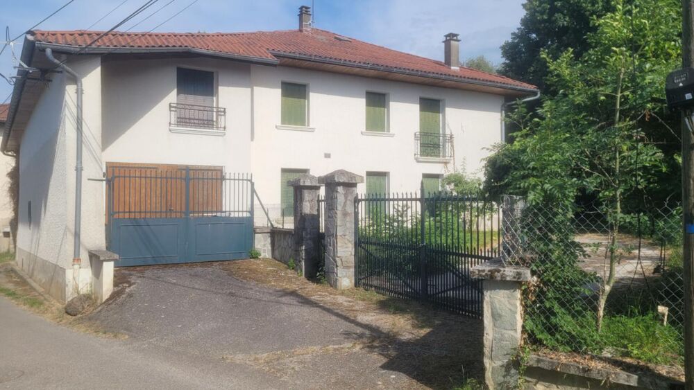 Maison Saint Geoirs 6 pièce(s) 186 m2