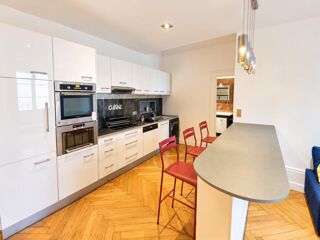 Location Appartement LYON 2? – PLACE BELLECOUR – SUPERBE T3 MEUBLÉ DE 88 M² AVEC PARKING PRIVATIF Lyon 2