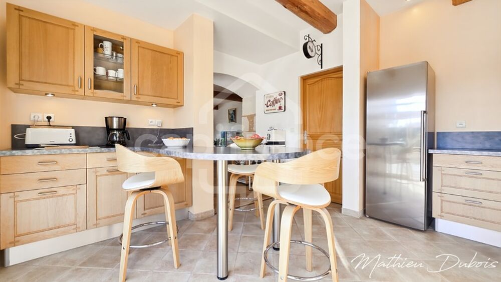 � vendre  Propri�t�/ch�teau Veyrines-de-Vergt (24380)