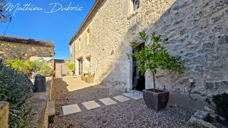  Propriété/château à vendre 12 pièces 271 m²