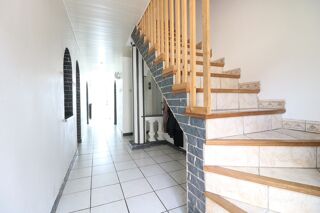  Maison � vendre 7 pi�ces 185 m�