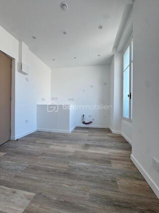  Immeuble à vendre 11 pièces 190 m²