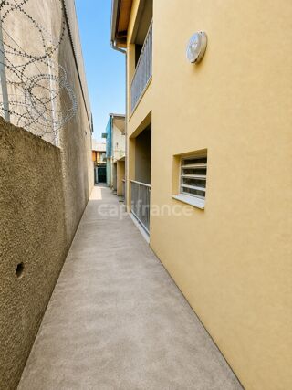  Immeuble à vendre 8 pièces 195 m²