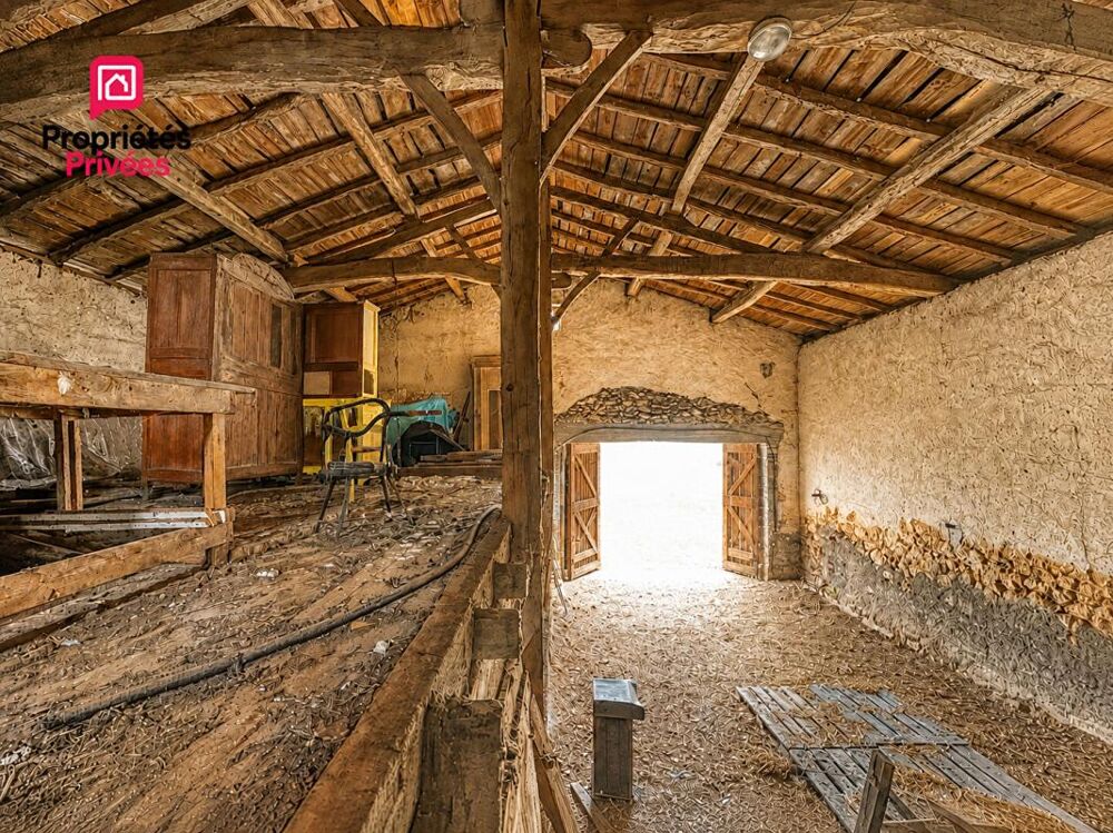 Grange en pierre à réhabiliter 240 m² au sol avec CU opérationnel