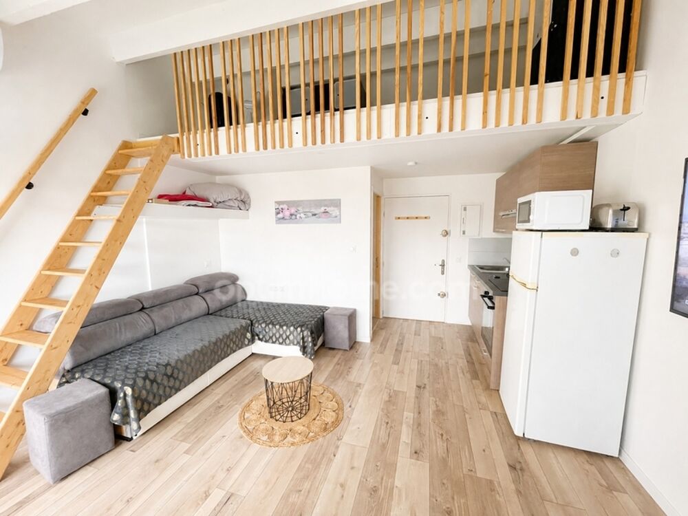 Appartement rénové 29m2  Dernier étage avec balcon et parking privatif CAP D'AGDE (34)