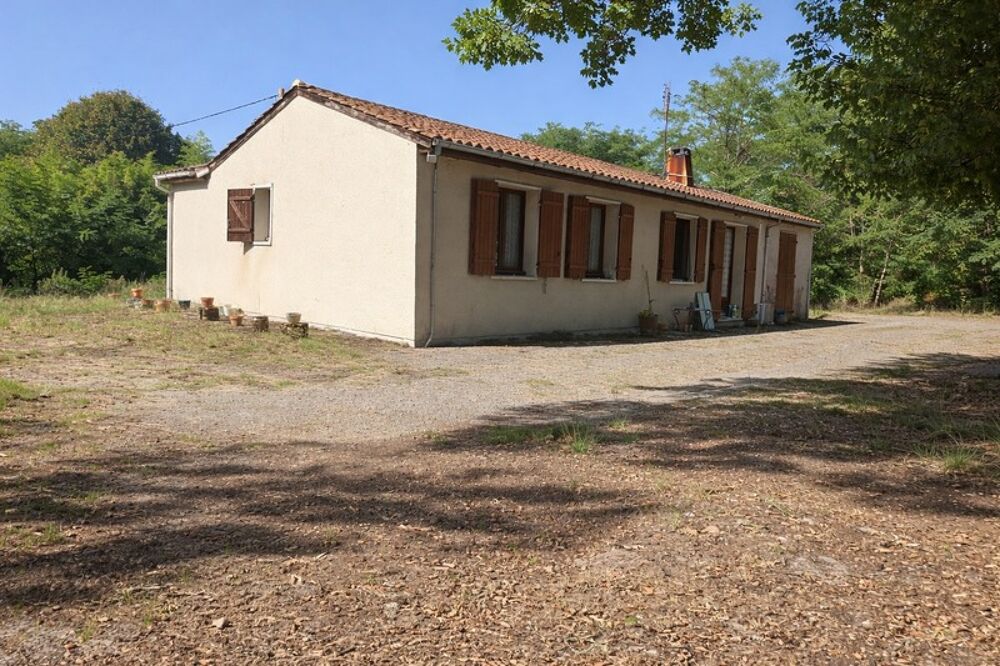 Charmante maison de plain-pied de 100m² à rafraîchir, située sur un terrain de 2500 m²