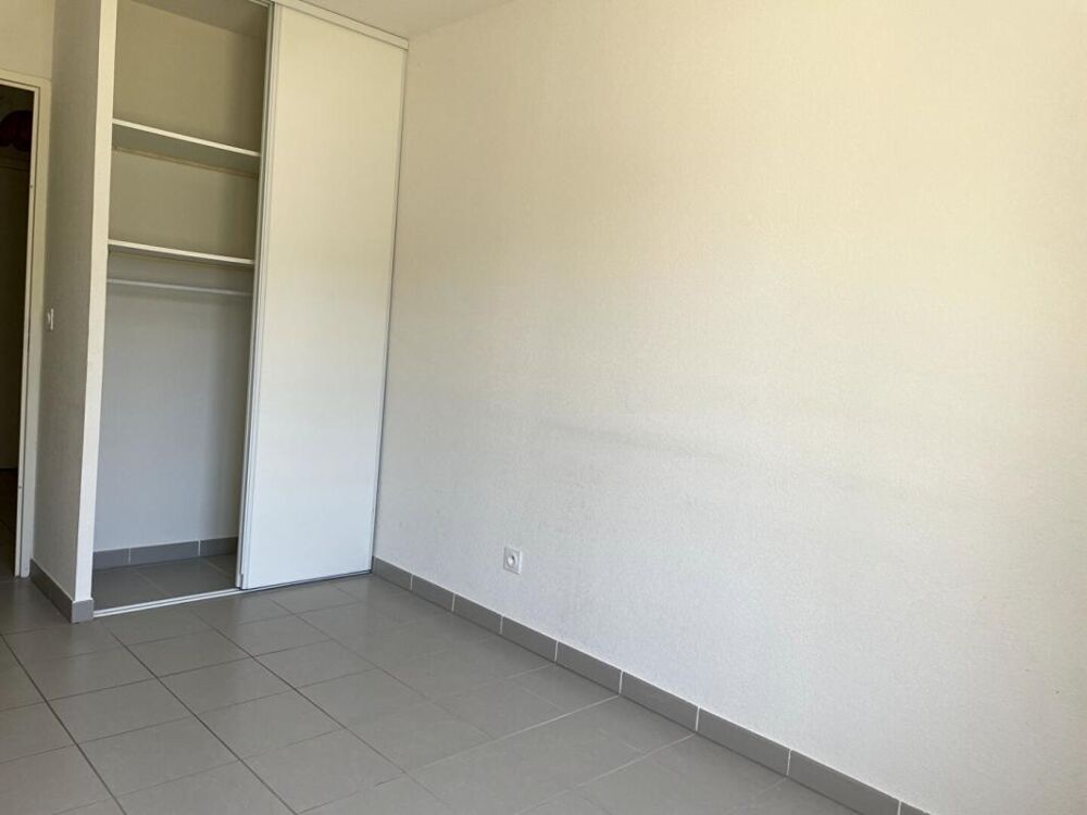 Vente Appartement À VENDRE   Appartement T3 de plain-pied avec terrasse, parking privatif et climatisation Draguignan