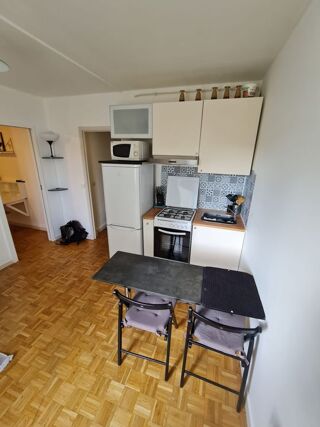  Appartement à louer 2 pièces 31 m²