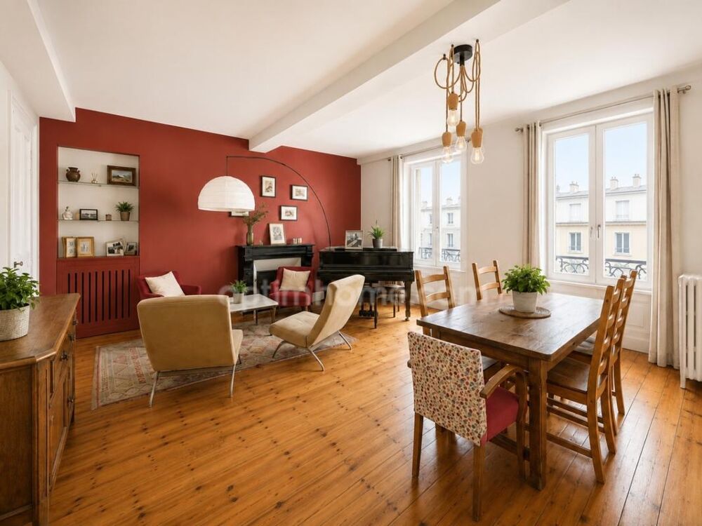 Appartement 7 pièces 166 m² · à Clermont Ferrand · 166 m² · 270 000 €