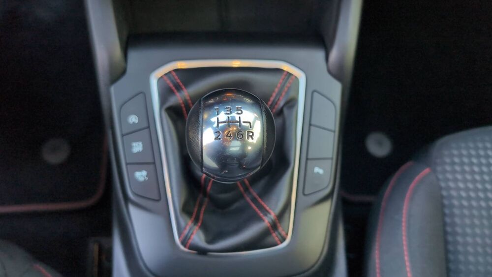 Focus 1.0 Ecoboost 125 ST Line - Toit ouvrant 2020 occasion 44590 Derval