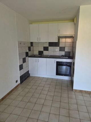  Appartement à louer 1 pièce 25 m²