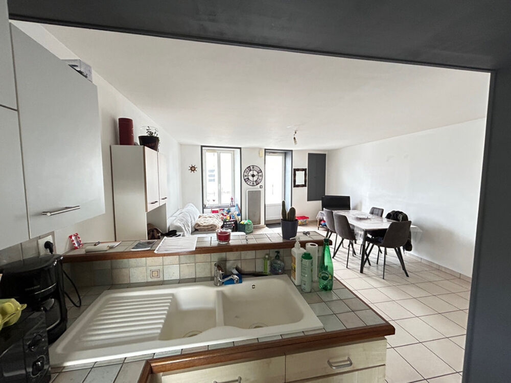 Vente Maison JOLI LOGEMENT 80 M� sur 3 niveaux, 2 CHAMBRES, GARAGE ET REMISE NON ATTENANTS Reffannes
