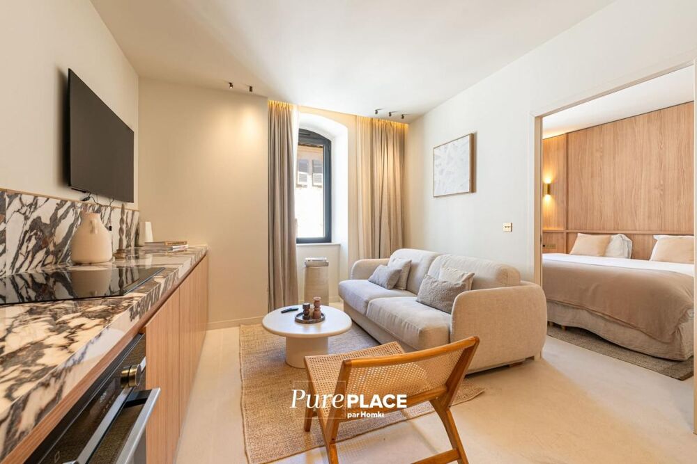Appartement T2 de 38 m² à Marseille 13007, Quai de Rive Neuve