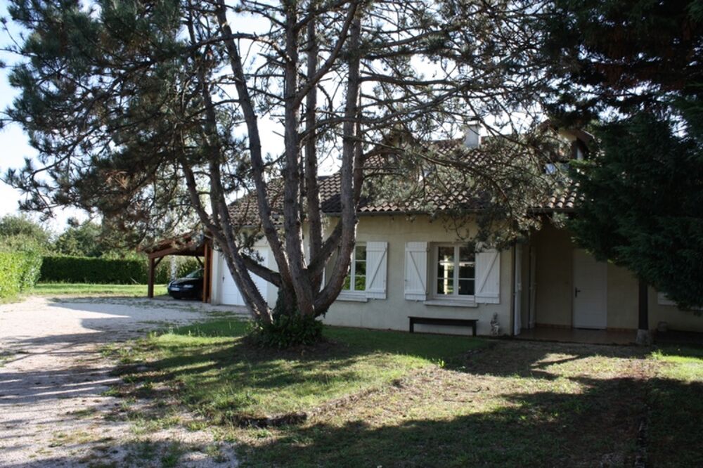 Vente Maison Maison à vendre 7 pièces proche de CUISERY (71) Maison au calme 200m2 - 5 chambres sur 3064m2 de terrain clos à 238 000 € Cuisery