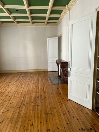  Immeuble  vendre 15 + pices 400 m