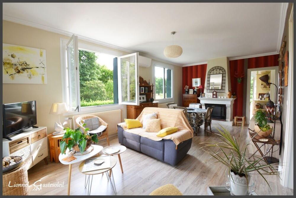 Maison familiale rénovée avec appartement indépendant proche de la Dordogne à vendre à PINEUILH (33)