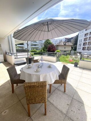  Appartement à louer 4 pièces 86 m²