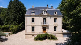  Propriété/château à vendre 10 pièces 360 m²