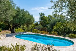  Maison à vendre 8 pièces 233 m²