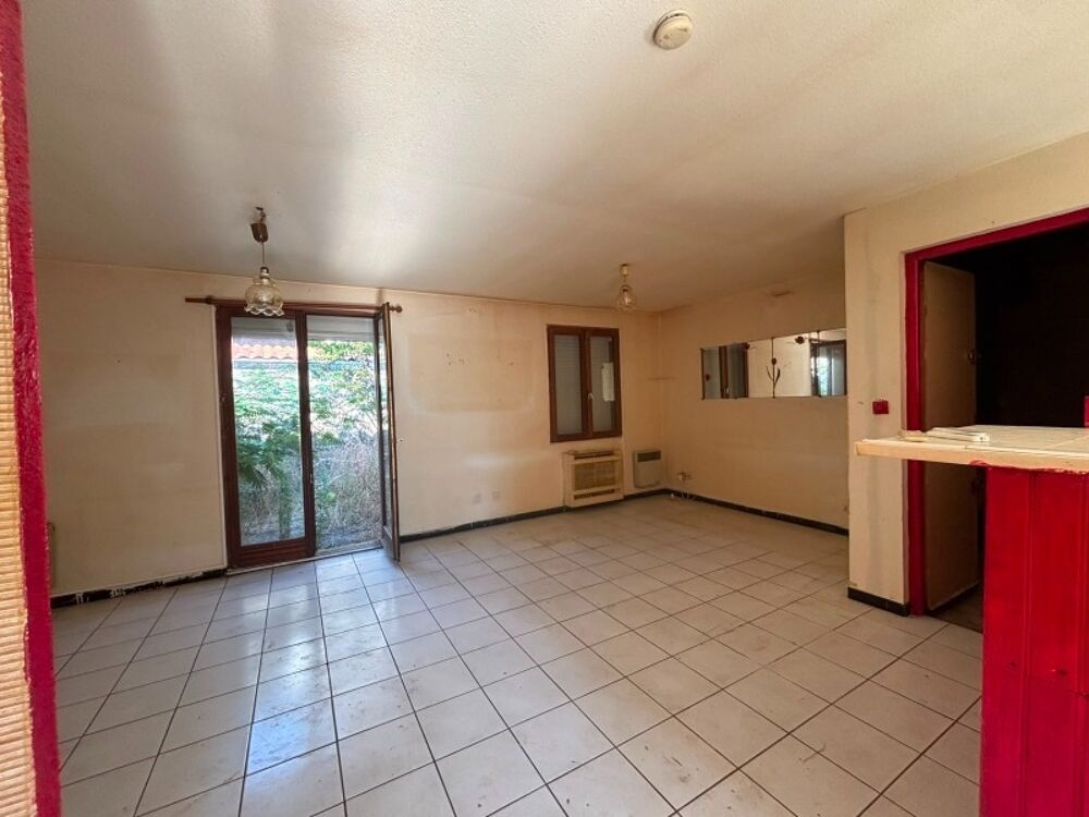 Maison à rénover à vendre 3 pièces LA CRAU (83). LOTISSEMENT LES ARQUETS