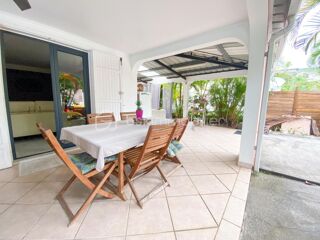 Vente Villa À VENDRE – BELLE VILLA  AVEC PISCINE, PHOTOVOLTAÏQUE & DOMOTIQUE – BŒUF MORT LA POSSESSION La possession