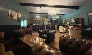  Proprit/chteau  vendre 15 + pices 700 m