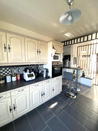  Appartement à louer 3 pièces 64 m²