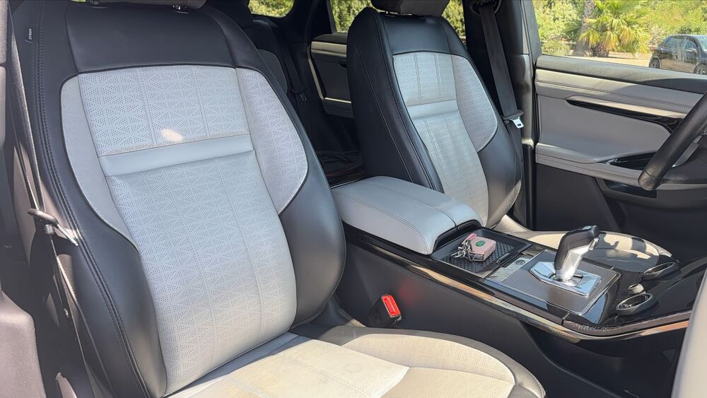 Range Rover Evoque II 1.5 P300e 309 AWD BVA8 R-Dynamic Hse 2020 occasion 06700 Saint Laurent Du Var