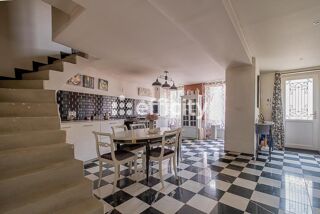  Maison à vendre 6 pièces 181 m²