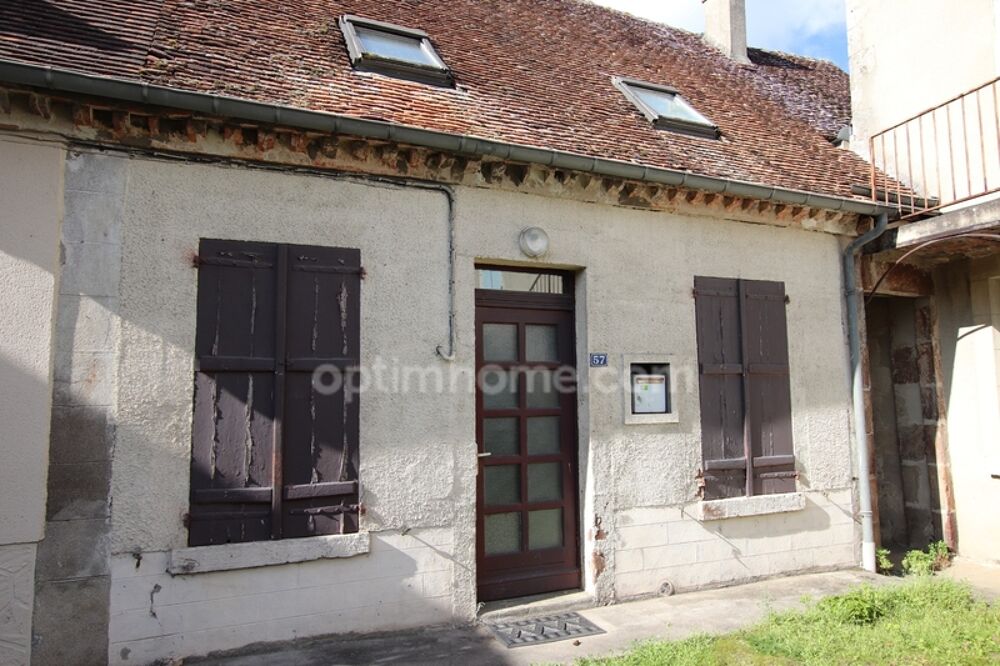 VAILLY SUR SAULDRE, capitale du pays fort, maison de trois pièces entièrement à rénover avec petit jardin