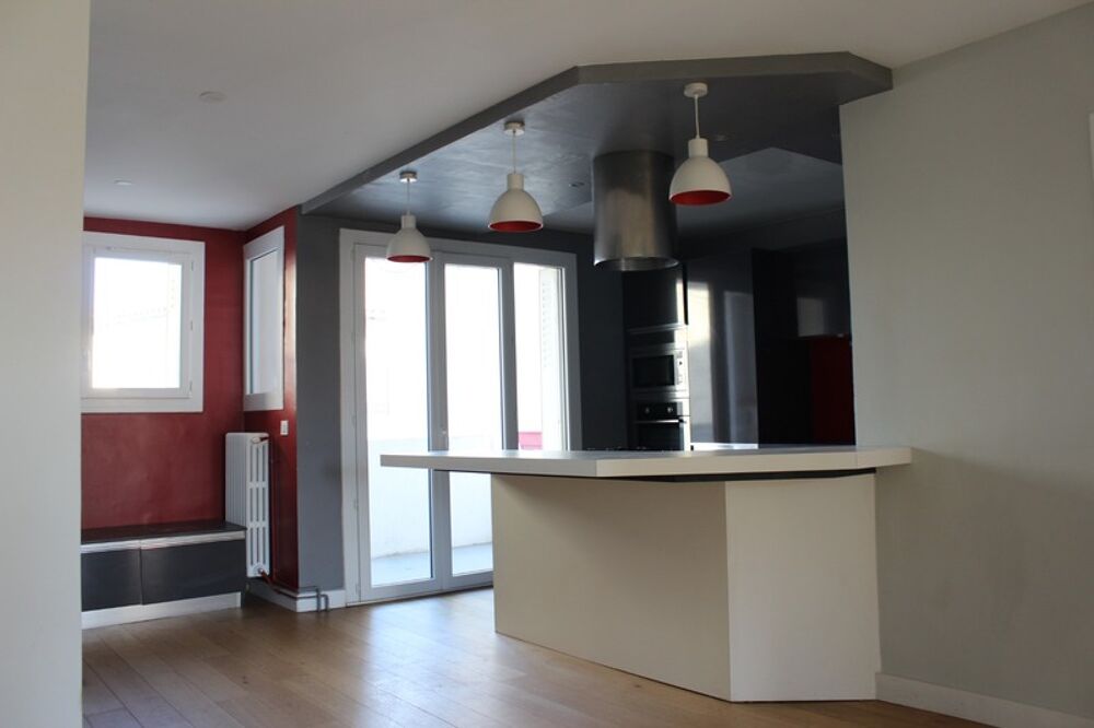 Vente Appartement TOULOUSE (quartier Saint-Agne, rue Elvire), Métro Saint-Agne Appartement 58 m², deux balcons et un parking privatif Toulouse