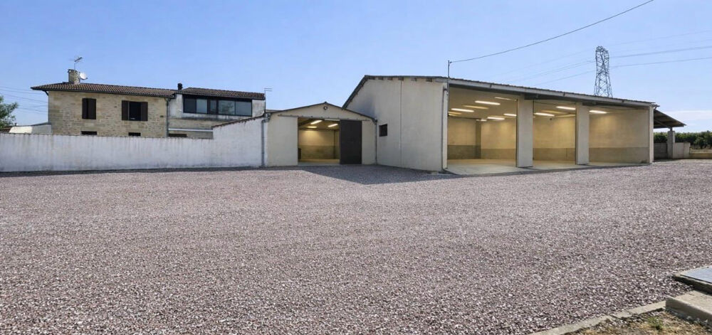 à vendre  Propriété/château Tauriac (33710)