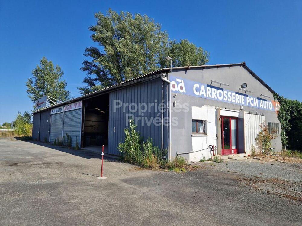   VIRSAC - Entrepôt / local professionnel 405 m² 