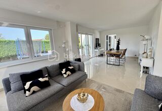  Maison � vendre 6 pi�ces 211 m�