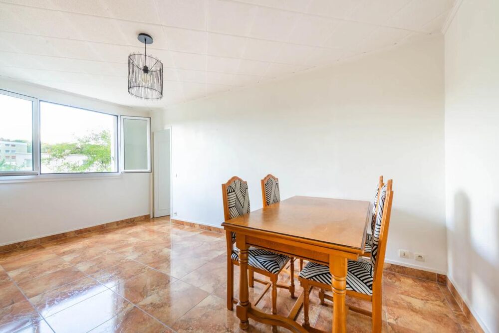 Vente Appartement Appartement de 4 pièces de 64 m² situé à Versailles Versailles