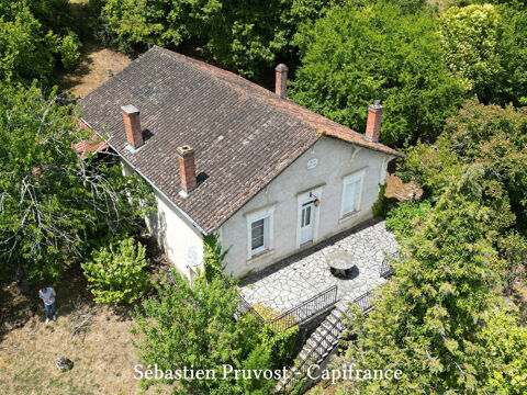   Dordogne (24) Agonac, A vendre Maison 105m2 habitables à rénover à vendre 5 pièces, 4 chambres, terrain 2752m2, garages Maison - 5 pièce(s) - 105 m²