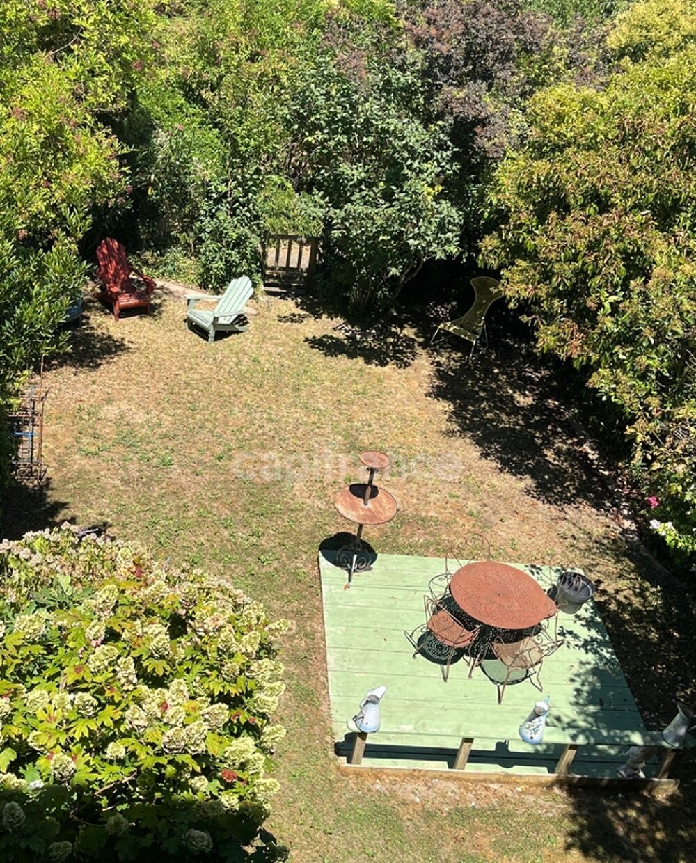 "Chat"-oyante maison d'hôtes, 10 pièces, 8 chambres, avec jardin clos, à quinze minutes de MARCIAC, MIRANDE ET VIC-FEZENSAC (32)