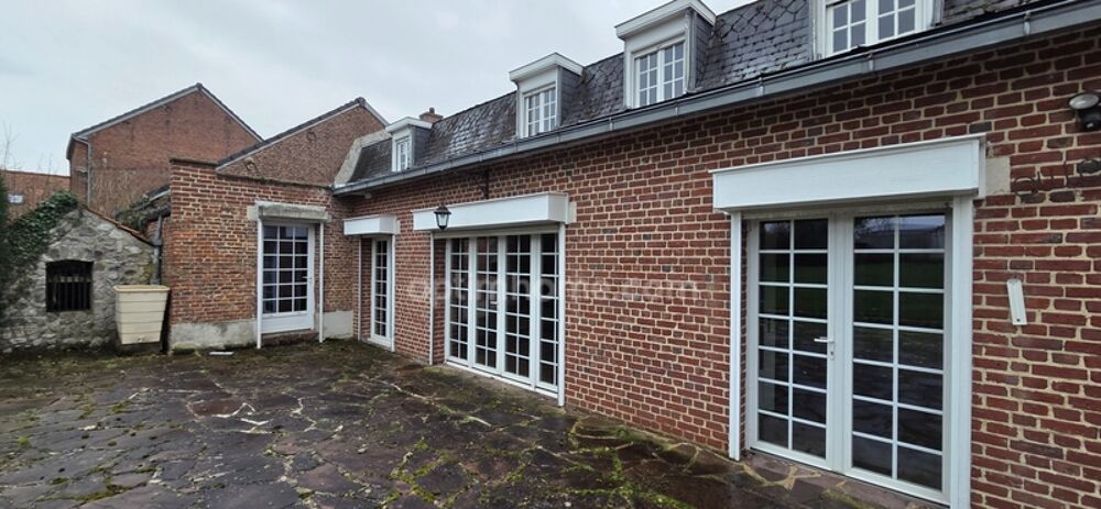 A ROMERIES 59730 - MAISON DE CARACTERE A FORT POTENTIEL EN COEUR DE VILLAGE - 4 A 6 CHAMBRES