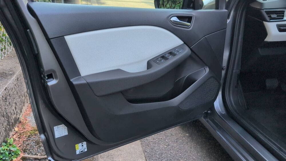 Clio V 1.6 E-Tech 145 Hybrid EDC Techno - Premi&egrave;re main 2023 occasion 69190 Saint Fons