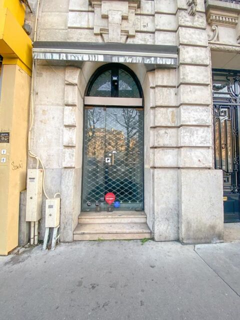 Boutique boulevard Richard Lenoir 726 75011 Paris