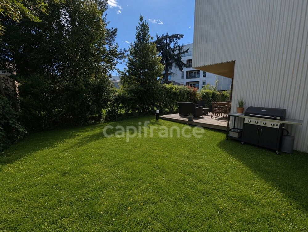 Vente Appartement Appartement à vendre 3 pièces BORDEAUX CHARTRONS (33) - Jardin 110m2, terrasse, parking, cellier Bordeaux