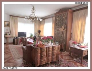  Maison � vendre 15 + pi�ces 742 m�