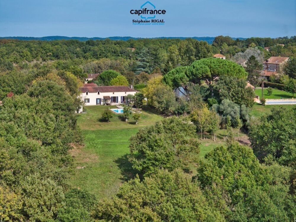 Propriete à vendre 9 pièces MONTAYRAL (47) 190m2 habitables sur terrain de 6689m2 avec piscine