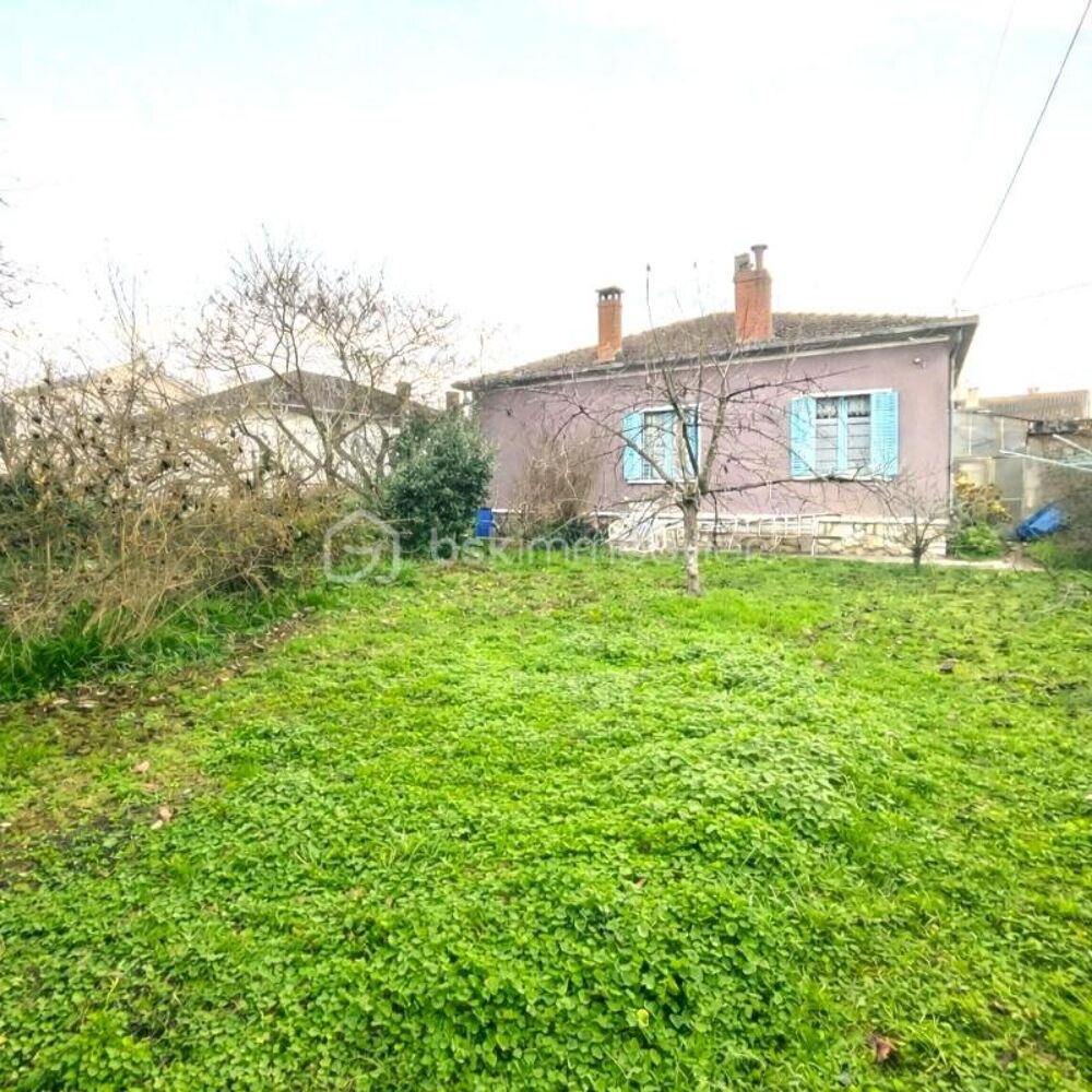 ? Maison de plain-pied 116 m²  Jardin 712 m²  Quartier recherché