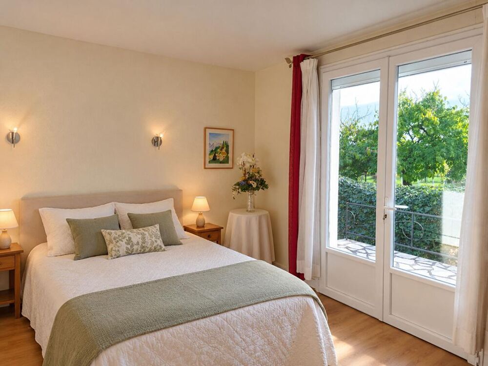 Vente Maison Maison plain-pied , 3 chambres , jardin  clos 500  m² , COGNAC-CHATEAUBERNARD Chateaubernard