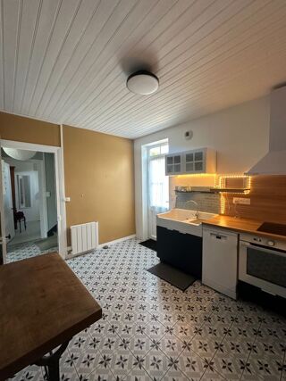  Maison à louer 6 pièces 96 m² Angouleme