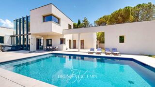 Villa à vendre 11 pièces 389 m²